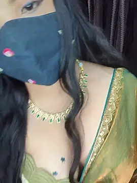 Snapshot of Tanvi-patil chatting on 11-26-25, 05:58 Tanvi-patil online show from 11-26-25, 05:58