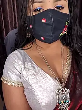 Snapshot of Tanvi-patil chatting on 11-30-25, 05:28 Tanvi-patil online show from 11-30-25, 05:28