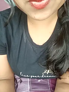 Snapshot of Tanvi-patil chatting on 02-06-26, 04:54 Tanvi-patil online show from 02-06-26, 04:54