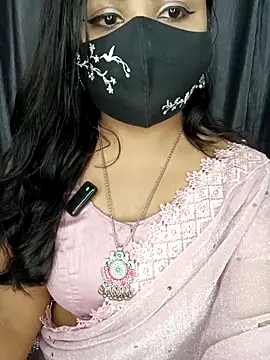 Snapshot of Tanvi-patil chatting on 04-25-26, 04:26 Tanvi-patil online show from 04-25-26, 04:26