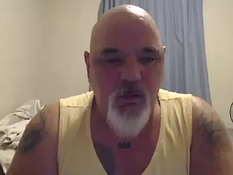 Newfiesausage1972 online show from 01-16-25, 09:48