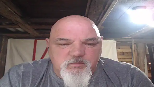 Snapshot of Newfiesausage1972 chatting on 04-29-26, 09:10 Newfiesausage1972 online show from 04-29-26, 09:10