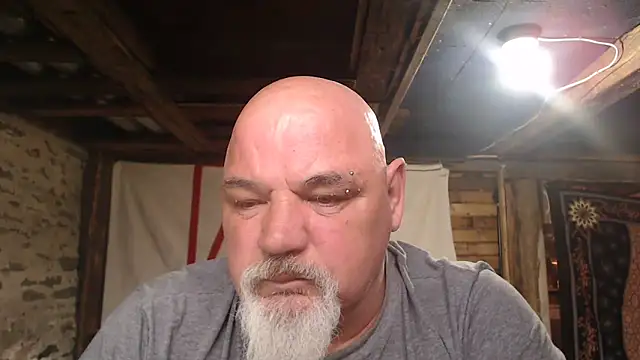 Snapshot of Newfiesausage1972 chatting on 04-30-26, 10:36 Newfiesausage1972 online show from 04-30-26, 10:36