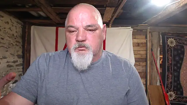 Snapshot of Newfiesausage1972 chatting on 05-19-26, 12:33 Newfiesausage1972 online show from 05-19-26, 12:33
