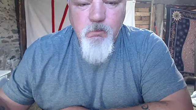 Snapshot of Newfiesausage1972 chatting on 05-20-26, 12:44 Newfiesausage1972 online show from 05-20-26, 12:44