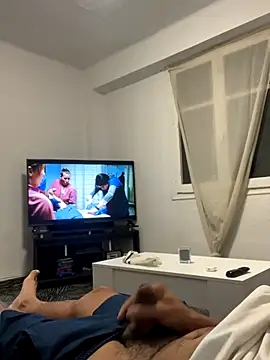 Snapshot of Hotmix3 chatting on 11-01-25, 01:51 Hotmix3 online show from 11-01-25, 01:51