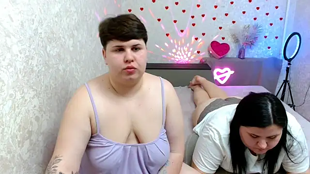 BeckyAndHellen online show from 02-23-25, 08:22