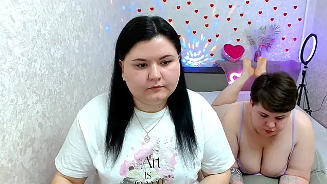 BeckyAndHellen online show from 02-24-25, 10:59