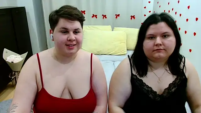 BeckyAndHellen online show from 12-02-25, 10:38