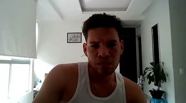 Snapshot of kinke31 chatting on 01-10-25, 05:45 kinke31 online show from 01-10-25, 05:45