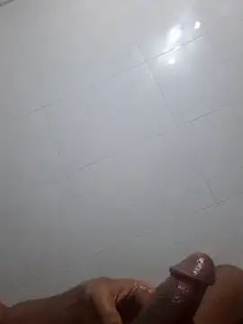 Snapshot of _BrownBoy_69_ chatting on 01-18-26, 08:29 BrownBoy 69 online show from 01-18-26, 08:29