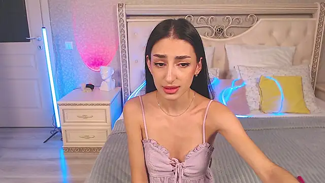 Lina Robbins online show from 10-18-25, 11:16