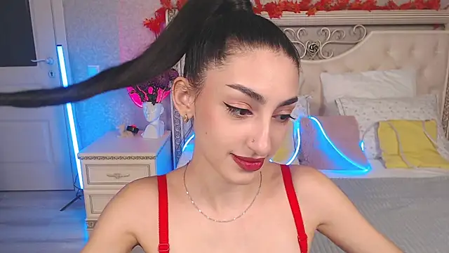 Lina Robbins online show from 11-13-25, 04:00