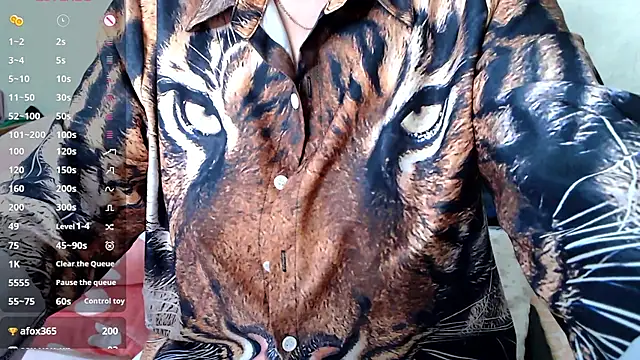 RoseStarr online show from 10-23-25, 05:07