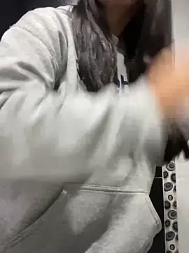 Snapshot of Samy_Vegaa chatting on 12-10-24, 09:11 Samy Vegaa online show from 12-10-24, 09:11