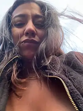 Snapshot of Samy_Vegaa chatting on 12-22-24, 10:36 Samy Vegaa online show from 12-22-24, 10:36