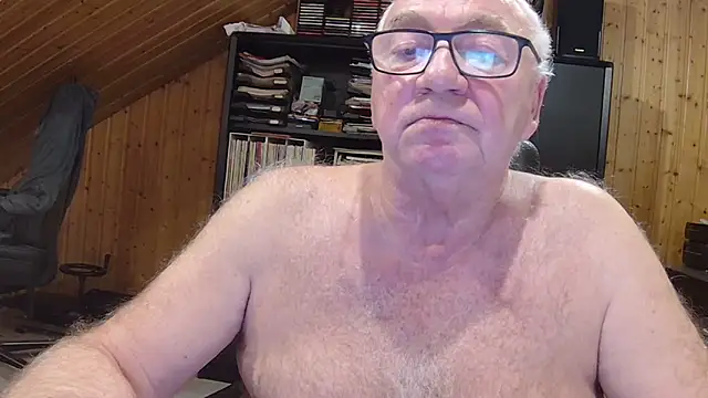 Snapshot of biggandybig chatting on 03-05-26, 10:50 biggandybig online show from 03-05-26, 10:50