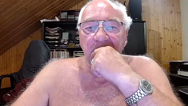 Snapshot of biggandybig chatting on 07-02-26, 09:32 biggandybig online show from 07-02-26, 09:32