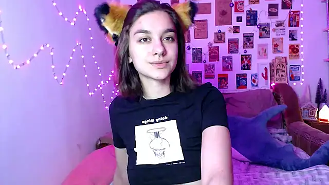 Snapshot of Celine_Dionn chatting on 12-13-24, 02:38 Celine Dionn online show from 12-13-24, 02:38