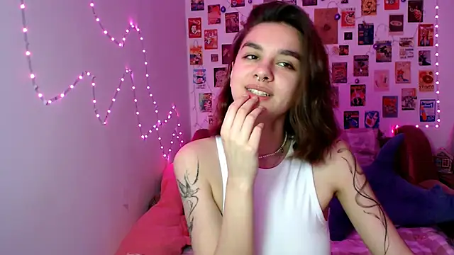 Snapshot of Celine_Dionn chatting on 01-25-25, 09:26 Celine Dionn online show from 01-25-25, 09:26