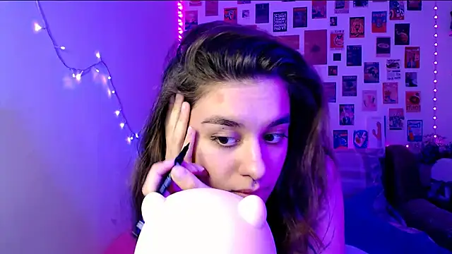 Snapshot of Celine_Dionn chatting on 02-16-25, 12:10 Celine Dionn online show from 02-16-25, 12:10