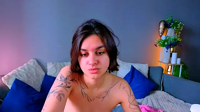 Celine Dionn online show from 07-31-26, 10:47