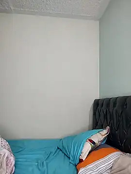 Snapshot of Yaumiko chatting on 04-15-26, 02:02 Yaumiko online show from 04-15-26, 02:02