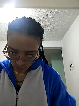 Snapshot of Yaumiko chatting on 04-16-26, 11:11 Yaumiko online show from 04-16-26, 11:11