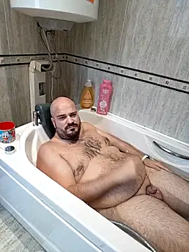 Snapshot of menditeta1 chatting on 10-08-25, 04:04 menditeta1 online show from 10-08-25, 04:04