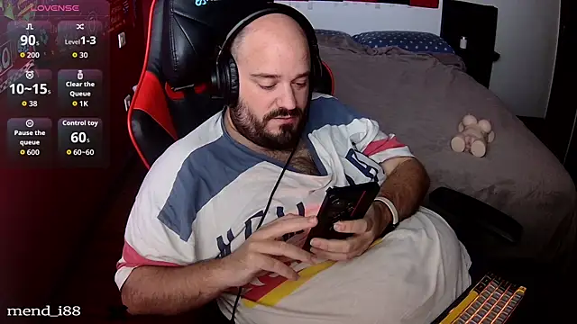 Snapshot of menditeta1 chatting on 10-26-25, 09:53 menditeta1 online show from 10-26-25, 09:53