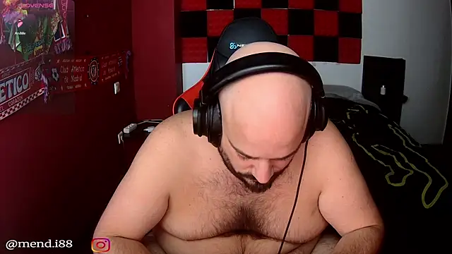 Snapshot of menditeta1 chatting on 11-17-25, 08:58 menditeta1 online show from 11-17-25, 08:58