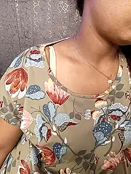 Divya girl online show from 02-09-25, 07:30