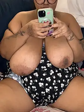 SweetLizzyBBW online show from 07-09-26, 02:59