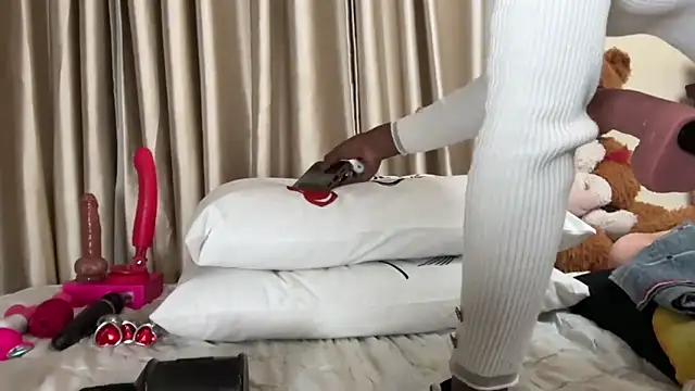 SexyAudreyFuck online show from 11-12-25, 11:47