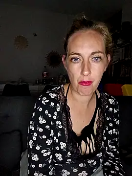 leplaisirdudesir online show from 11-13-25, 09:14