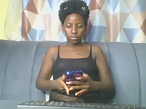 Snapshot of HoLy-ViRgiN chatting on 02-28-25, 12:32 HoLy-ViRgiN online show from 02-28-25, 12:32