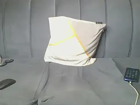 Snapshot of HoLy-ViRgiN chatting on 03-11-25, 09:15 HoLy-ViRgiN online show from 03-11-25, 09:15