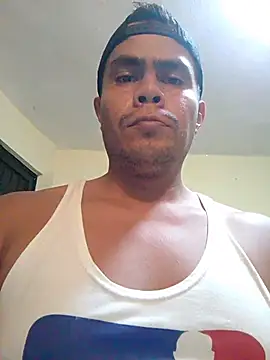 Snapshot of lozter345 chatting on 04-08-26, 11:37 lozter345 online show from 04-08-26, 11:37