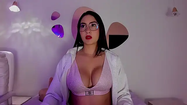 Snapshot of ValentinaaF chatting on 01-09-26, 01:25 ValentinaaF online show from 01-09-26, 01:25