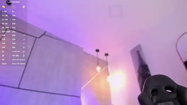 danii hill  online show from 02-08-25, 08:09