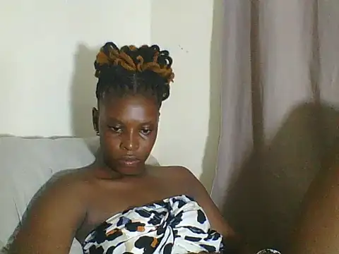 Snapshot of Blacksweetbeb chatting on 01-29-25, 03:12 Blacksweetbeb online show from 01-29-25, 03:12