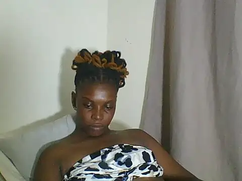 Snapshot of Blacksweetbeb chatting on 01-29-25, 09:44 Blacksweetbeb online show from 01-29-25, 09:44