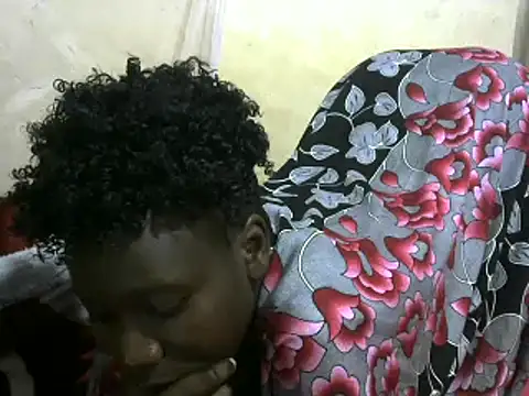 Snapshot of sexy_butty_ chatting on 12-30-24, 05:34 sexy butty online show from 12-30-24, 05:34