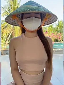 BabyThree  online show from 03-07-26, 09:17