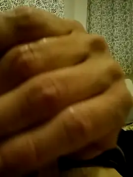 Snapshot of Hydrafu chatting on 10-08-25, 09:23 Hydrafu online show from 10-08-25, 09:23