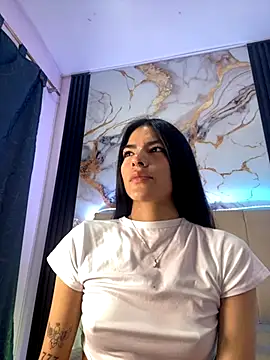 liss hot  online show from 11-24-25, 09:14