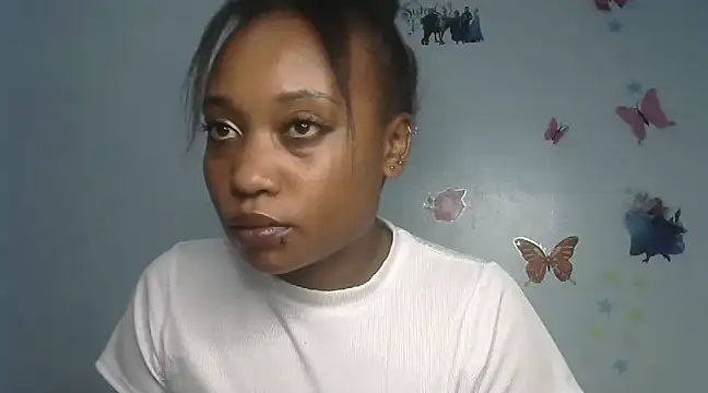 laetitia  online show from 03-06-25, 08:27