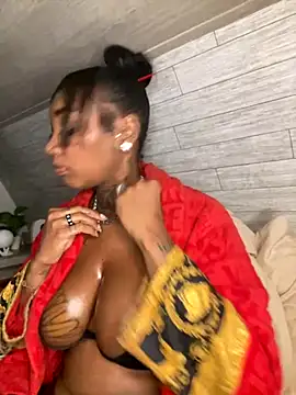 CUMQUEEN-XXX69 online show from 09-24-25, 04:49