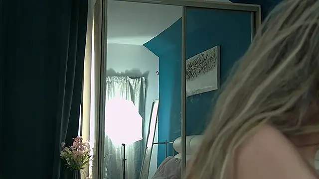 Yanira Muslim online show from 02-21-25, 08:29