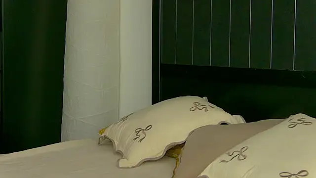 Yanira Muslim online show from 04-02-26, 04:10